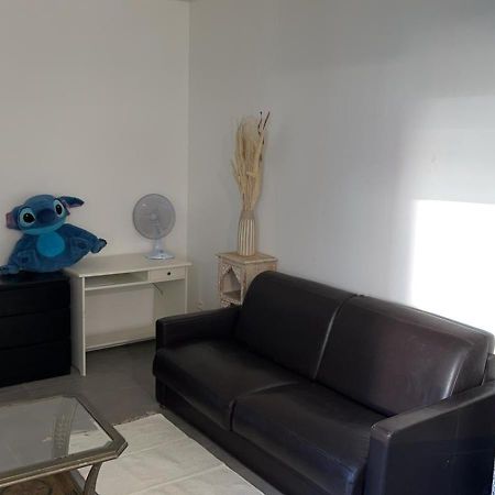 Studio A 2 Arret De Paris Pierrefitte-sur-Seine Kültér fotó