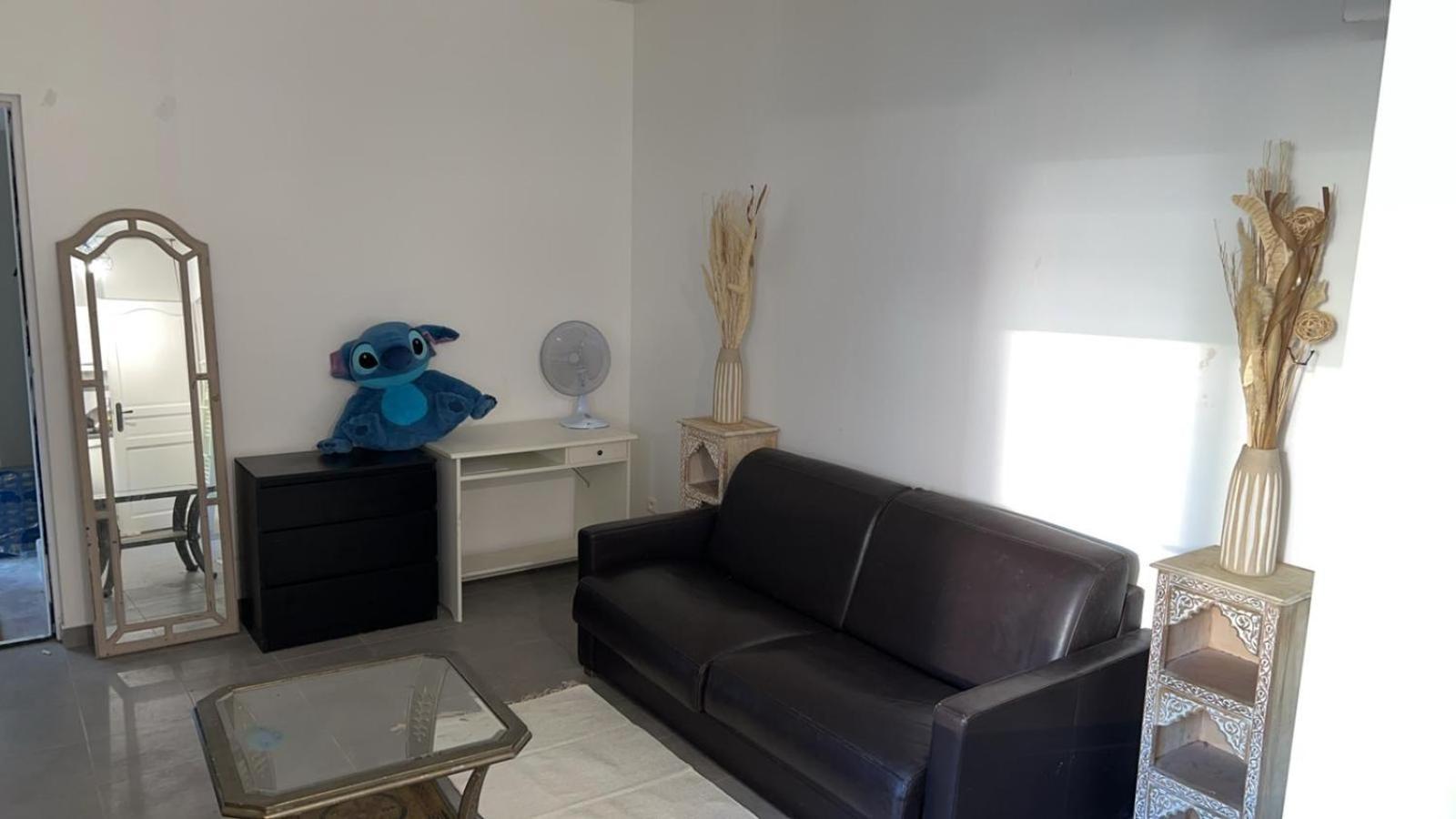 Studio A 2 Arret De Paris Pierrefitte-sur-Seine Kültér fotó